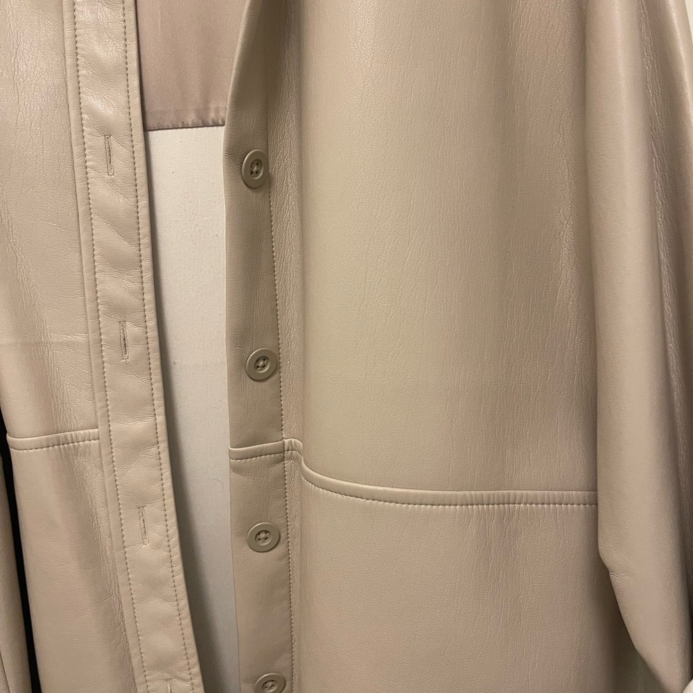 Aritzia Babaton Pelli Shirt Jacket (cream) - Picture 6 of 6